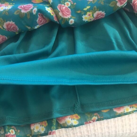 LITTLE LASS Dress And Vest Set Size 4 - Picture 8 of 8